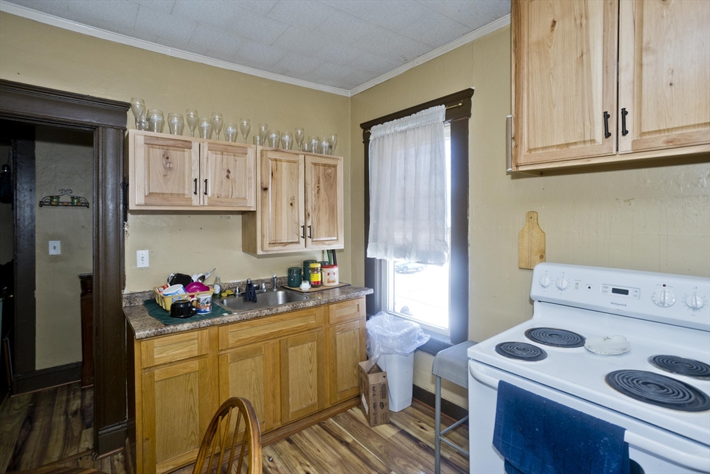 1007 Foster Street Palmer, MA 01069 - Photo 14 of 33