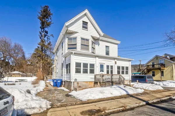 $300,000 | 1007 Foster Street, Palmer, MA 01069