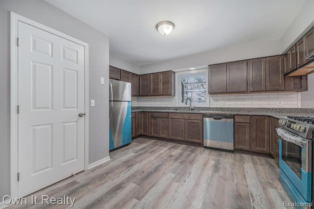 6363 Wayne Road Romulus, MI 48174 - Photo 13 of 30