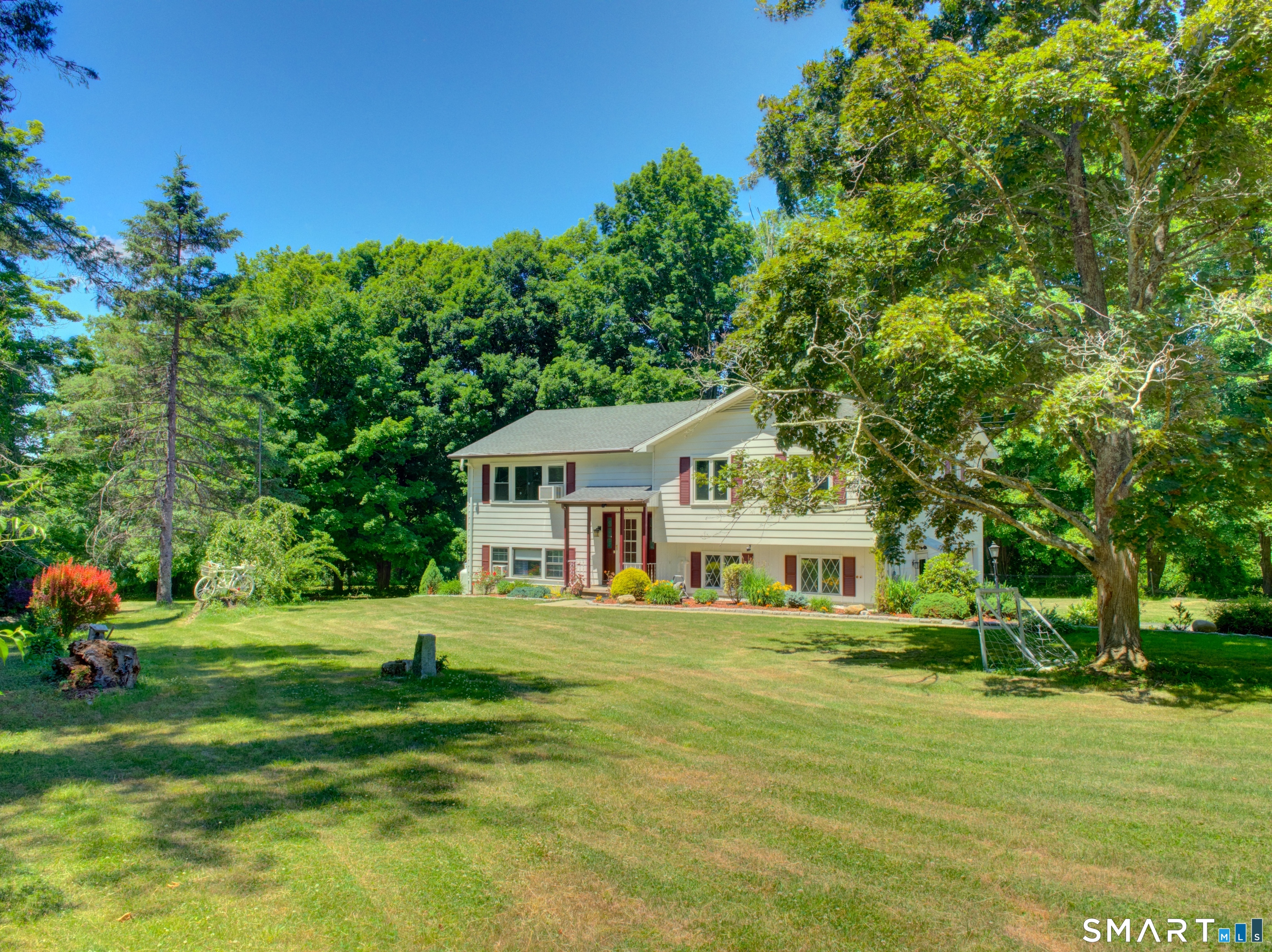 232 Forest Road Mansfield, CT 06268 - Photo 3 of 40