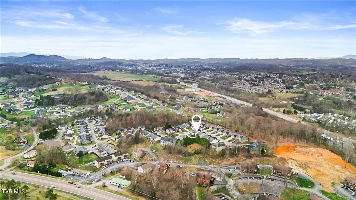 216 Bridgewater Court Gray, TN 37615 - Photo 11 of 57 09-DJI_20260310184355_0016_D