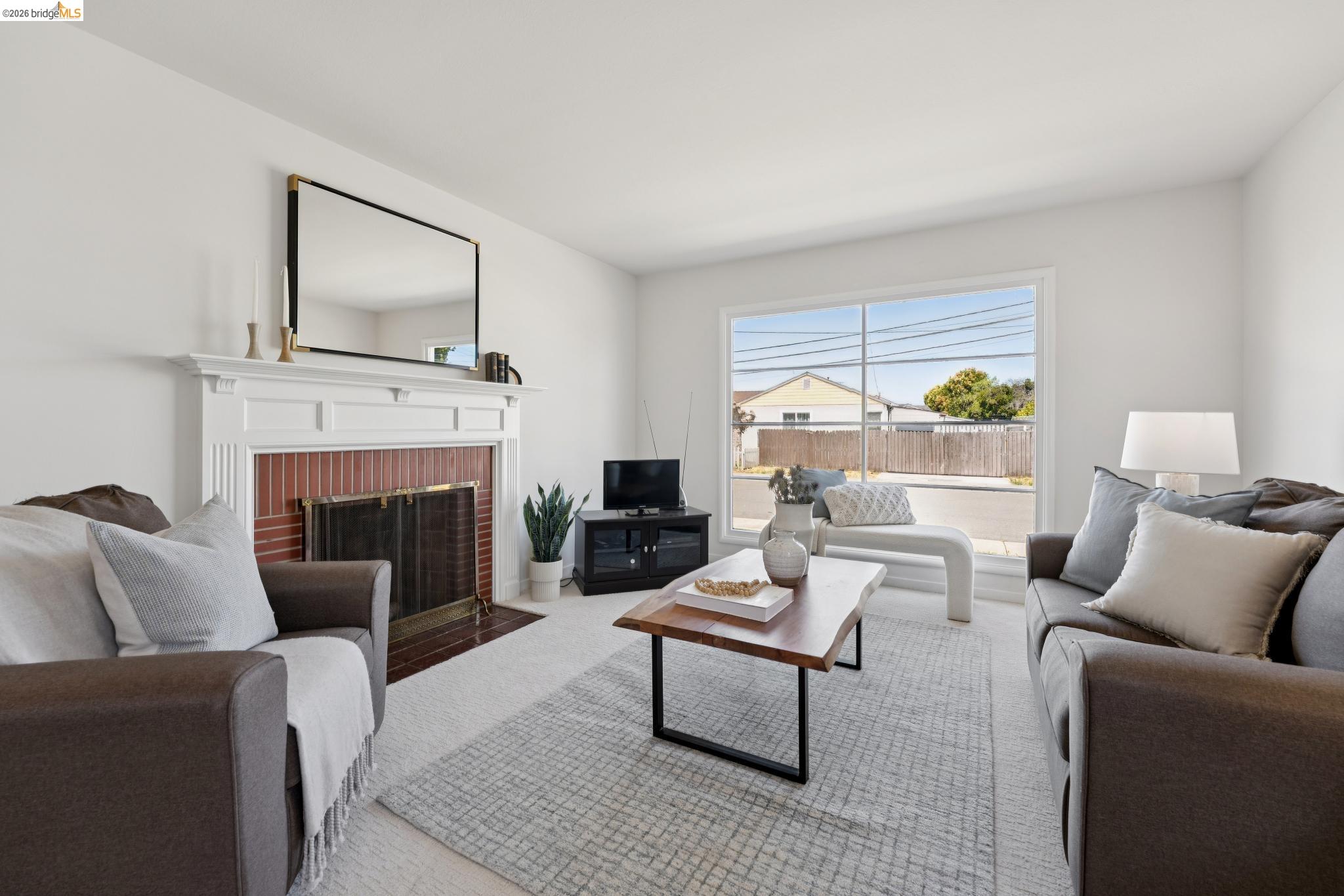15162 Inverness Street San Leandro, CA 94579 - Photo 5 of 25 Living room