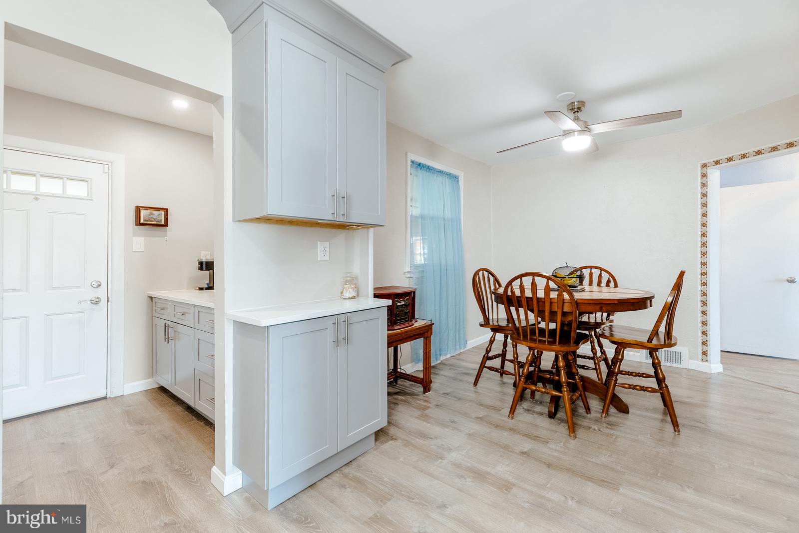 3118 Welsh Road Philadelphia, PA 19136 - Photo 12 of 38 Bright and inviting dining space.