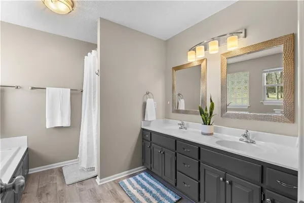 $360,000 | 519 Kindred Drive, Smithville, MO 64089