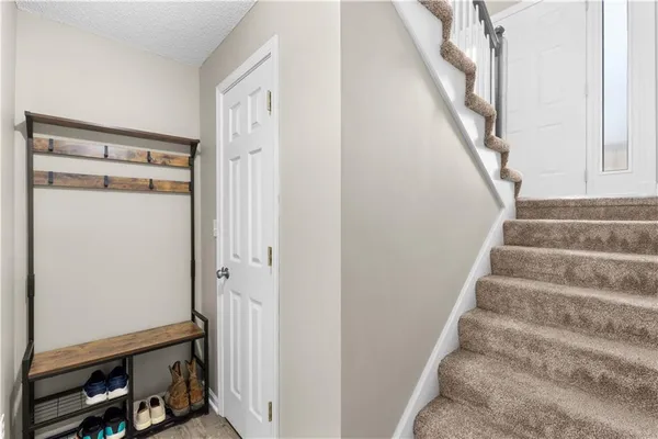 $360,000 | 519 Kindred Drive, Smithville, MO 64089