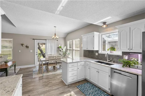 $360,000 | 519 Kindred Drive, Smithville, MO 64089