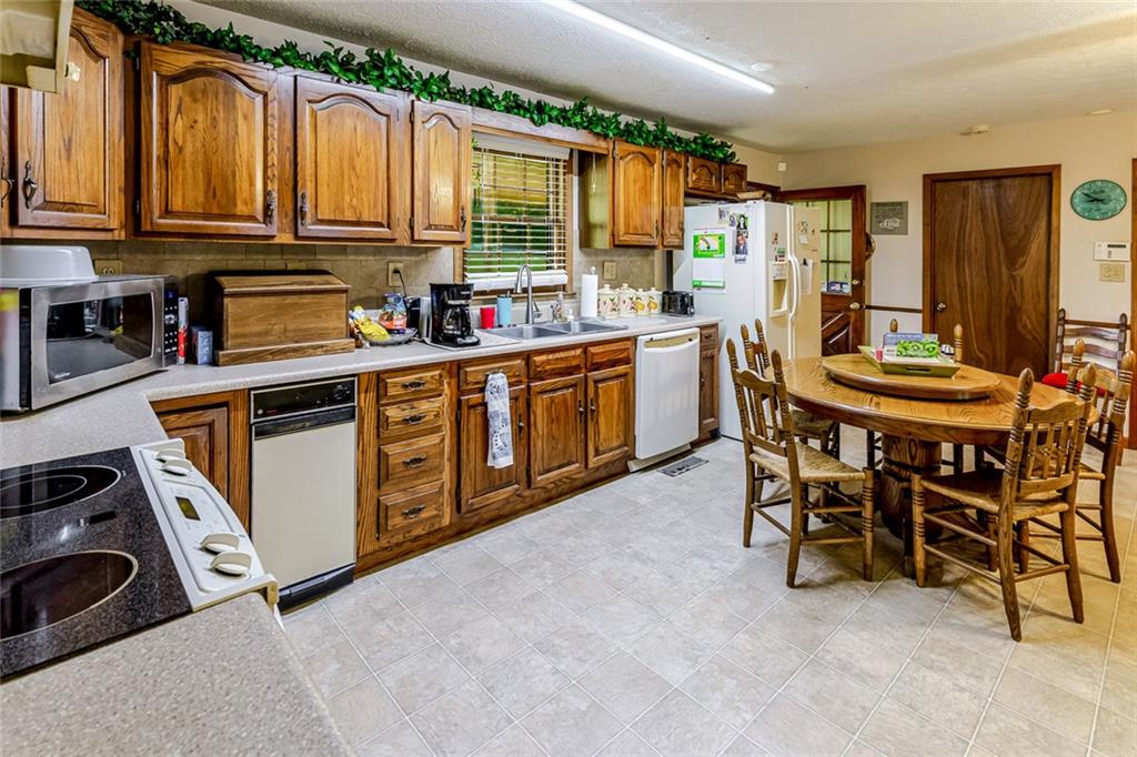 4610 Big B Road Douglasville, GA 30134 - Photo 20 of 38