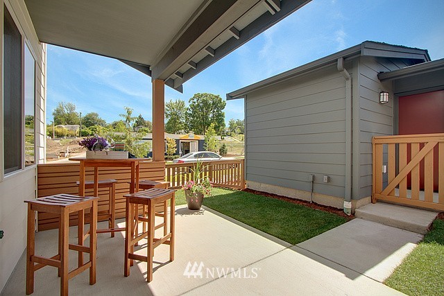 4215 Renton Avenue South Seattle, WA 98108 - Photo 11 of 15