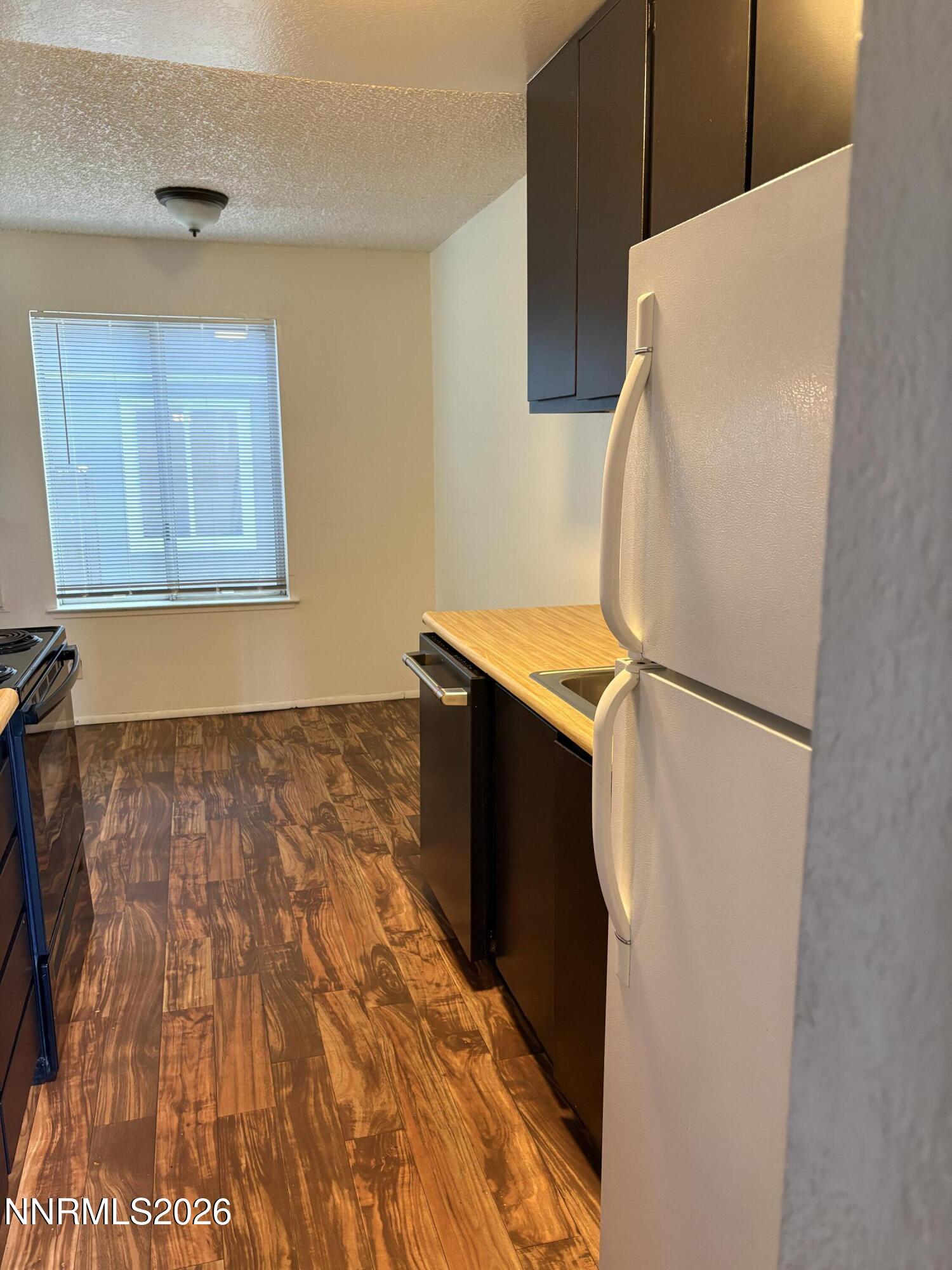4608 Neil Road, Unit 267 Reno, NV 89502 - Photo 4 of 18 IMG_5667
