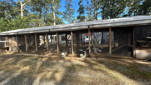 $989,000 | Undisclosed Address, Medford, NY 11763