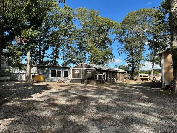 $989,000 | Undisclosed Address, Medford, NY 11763