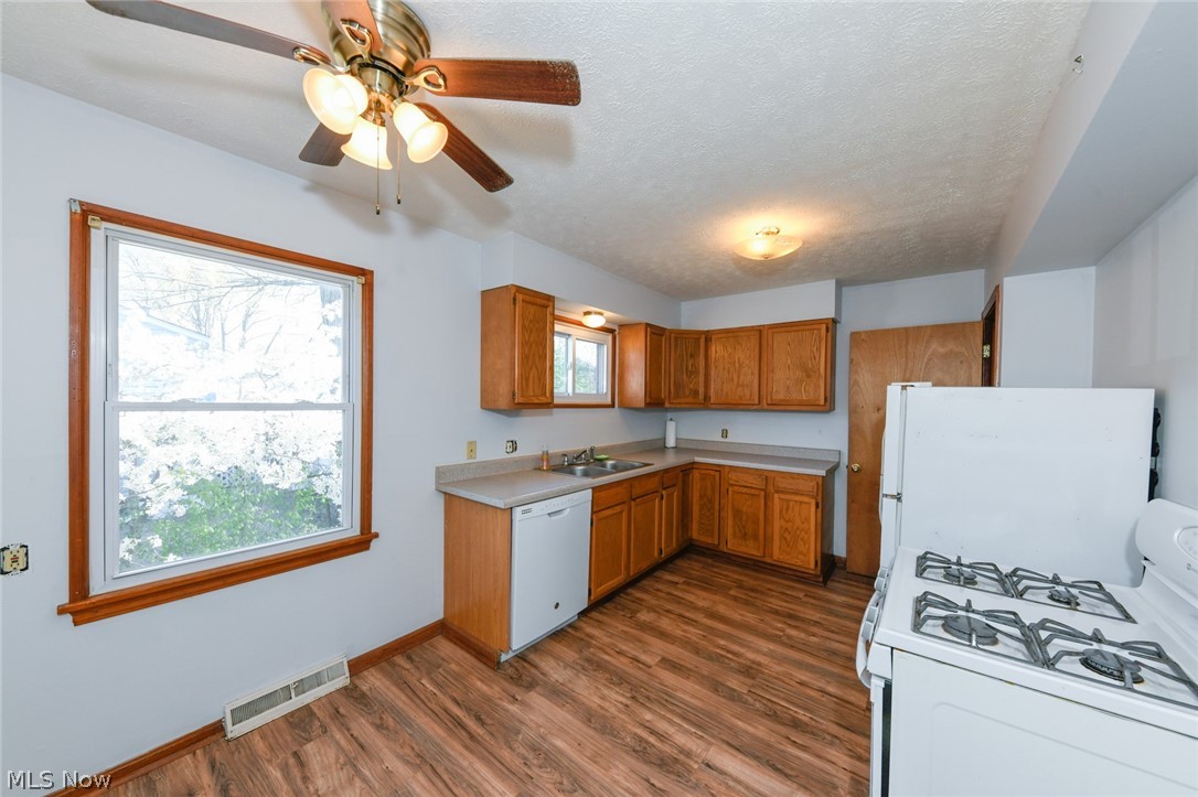 721 Reed Avenue Akron, OH 44306 - Photo 8 of 35 Gallery Image 8