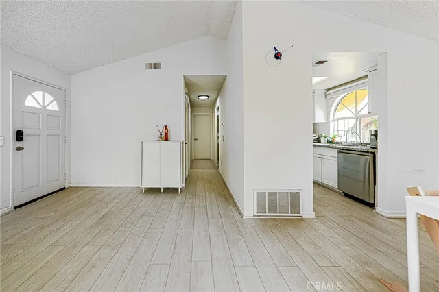 $800,000 | 55 Alicante Aisle, Unit 62, Irvine, CA 92614