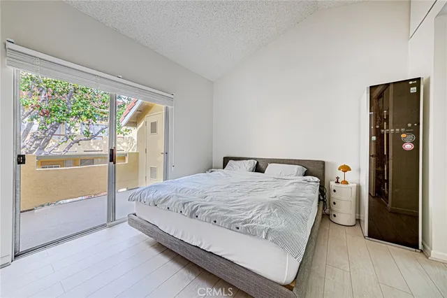 $800,000 | 55 Alicante Aisle, Unit 62, Irvine, CA 92614