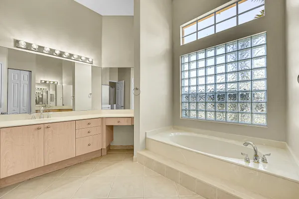 $3,200 | 211 Northwest Pleasant Grove Way, Port St. Lucie, FL 34986