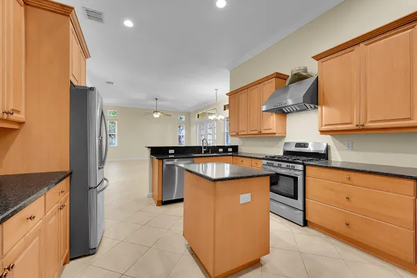 $3,200 | 211 Northwest Pleasant Grove Way, Port St. Lucie, FL 34986