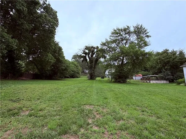 $26,000 | 717-719 South 10th Street, St. Joseph, MO 64501