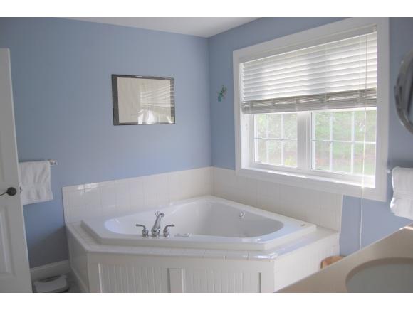 1199 Marble Island Road Colchester, VT 05446 - Photo 11 of 25 Gallery Image 11