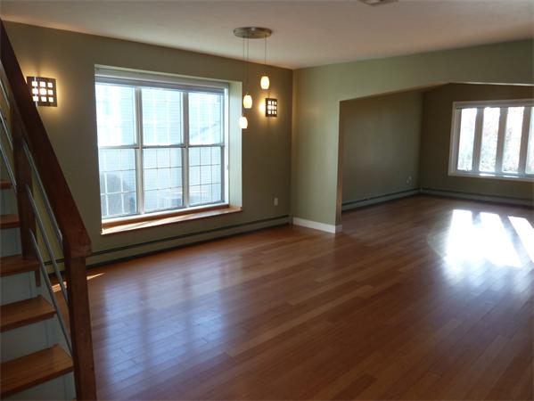 606 A Ridgefield Circle, Unit A Clinton, MA 01510 - Photo 3 of 17 Gallery Image 3