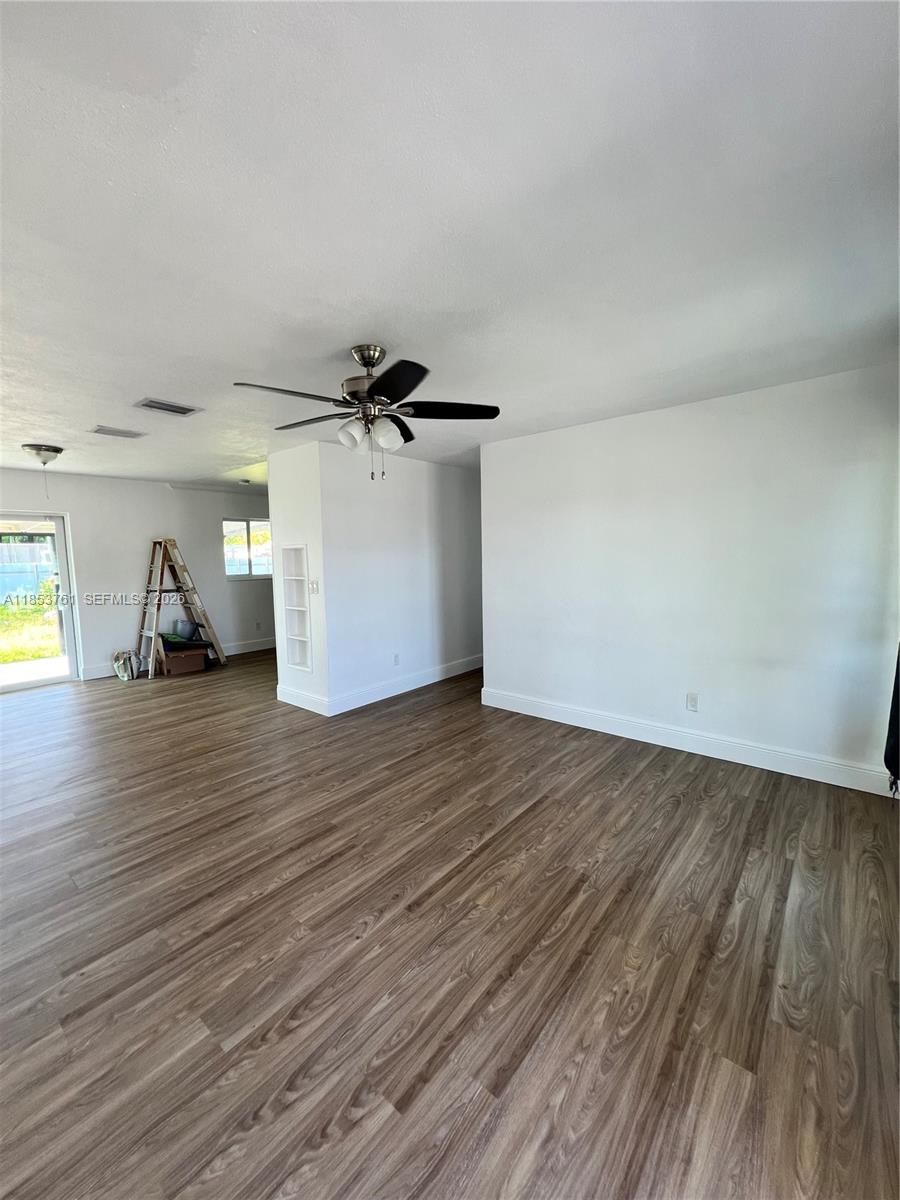 12455 Southwest 187th Street Miami, FL 33177 - Photo 11 of 17