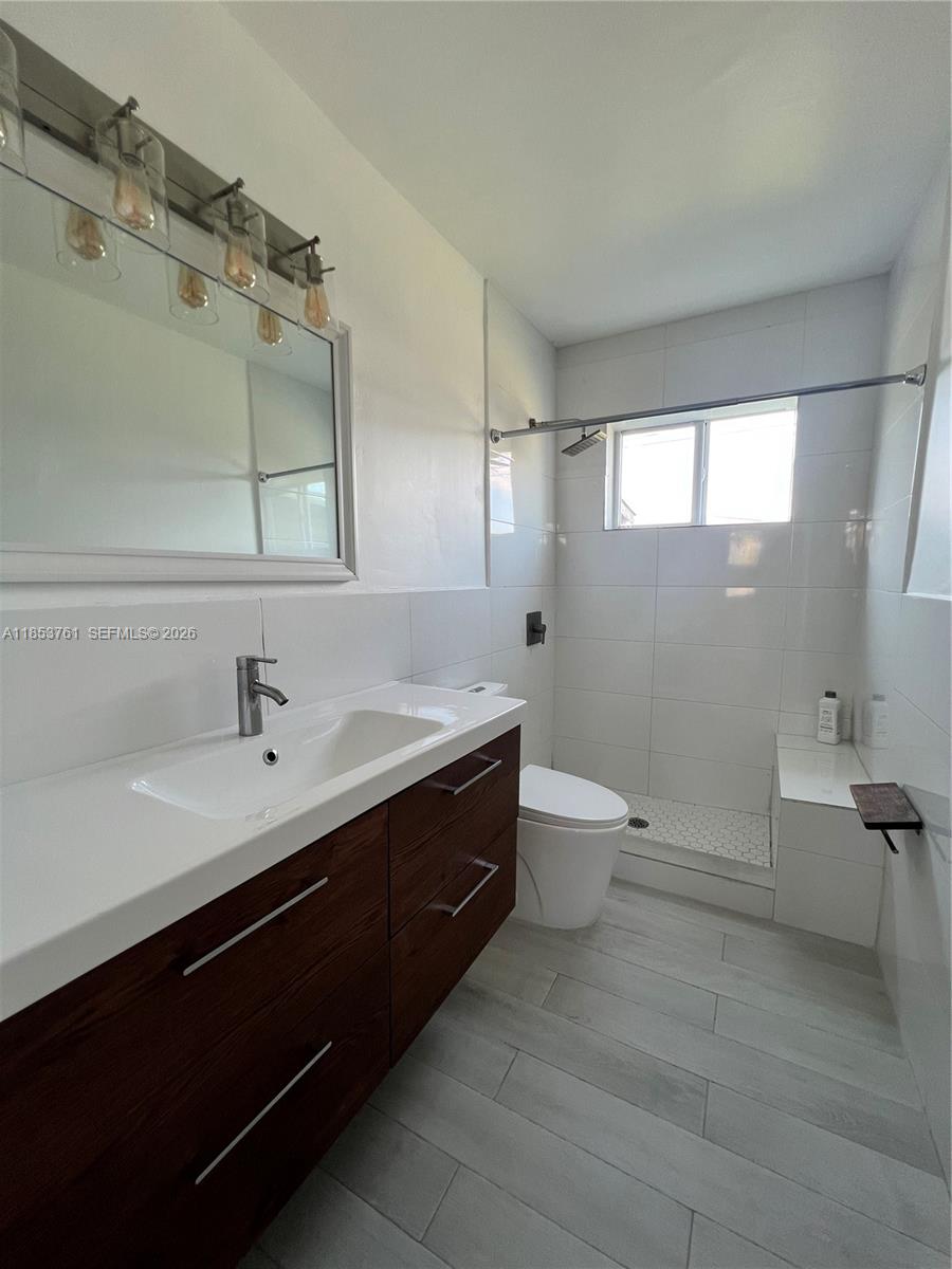 12455 Southwest 187th Street Miami, FL 33177 - Photo 13 of 17