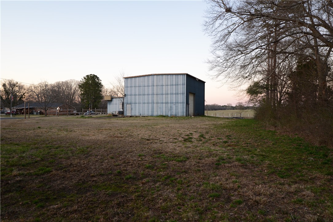7957 Highway 252 Honea Path, SC 29654 - Photo 5 of 14 Gallery Image 5