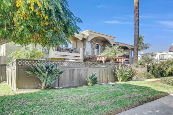 $405,000 | 188 South Lincoln Avenue, Unit 14, El Cajon, CA 92020