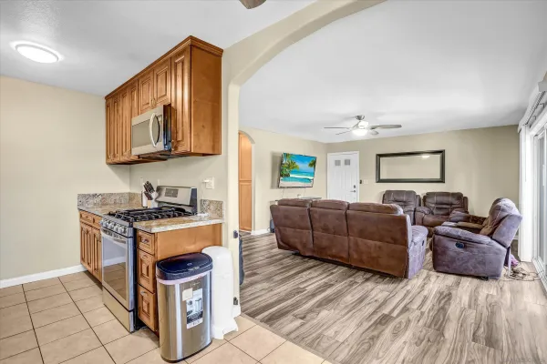 $405,000 | 188 South Lincoln Avenue, Unit 14, El Cajon, CA 92020