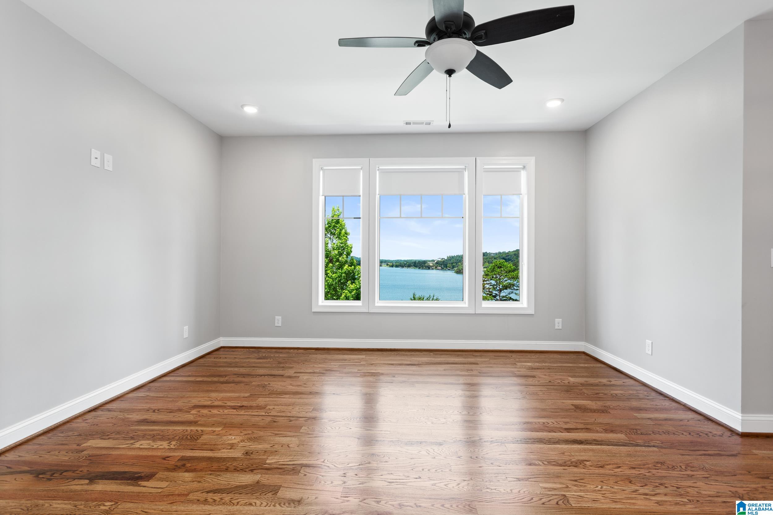 180 Shoreline View Talladega, AL 35160 - Photo 6 of 41