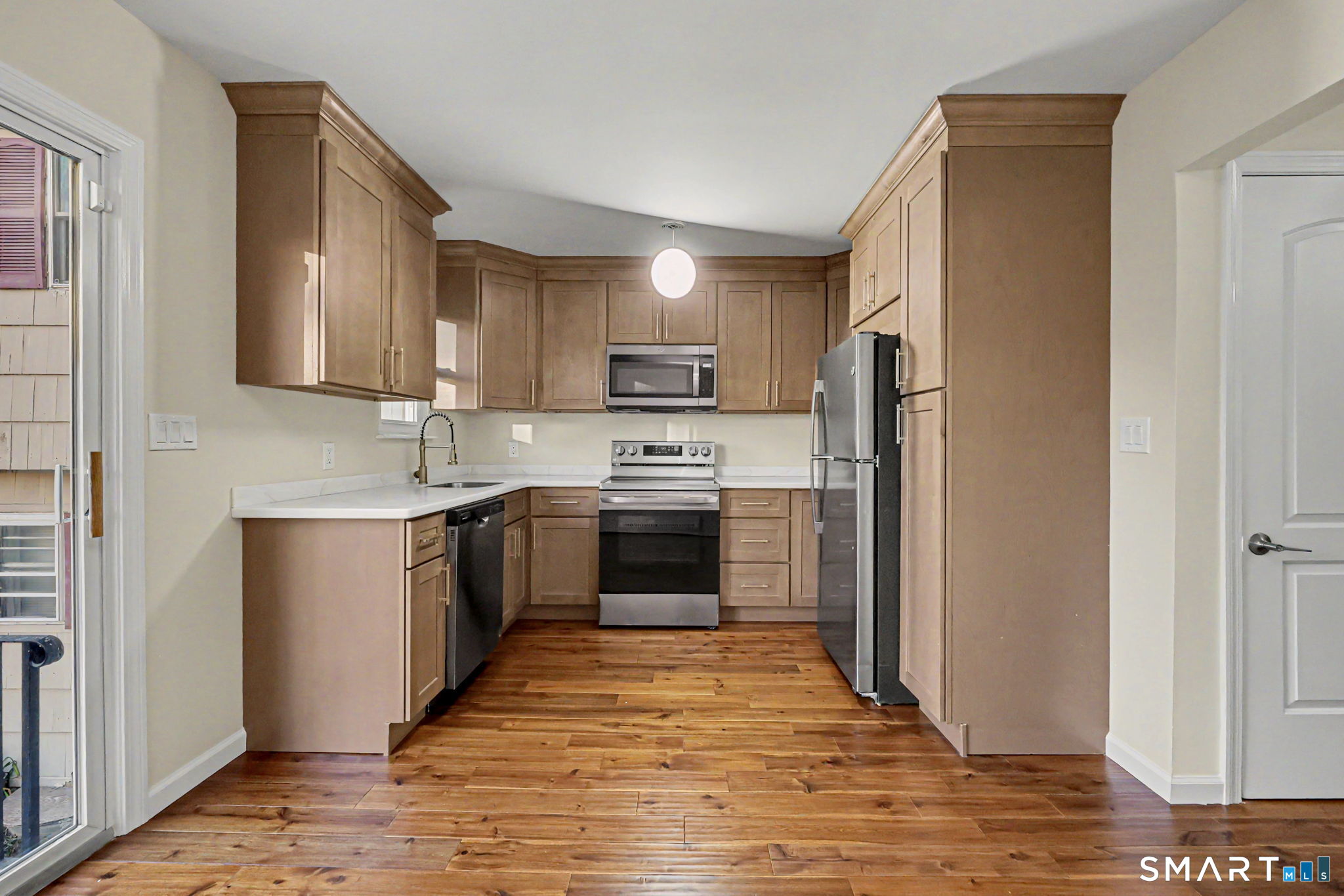 74 Ridge Road, Unit 3 Naugatuck, CT 06770 - Photo 7 of 27