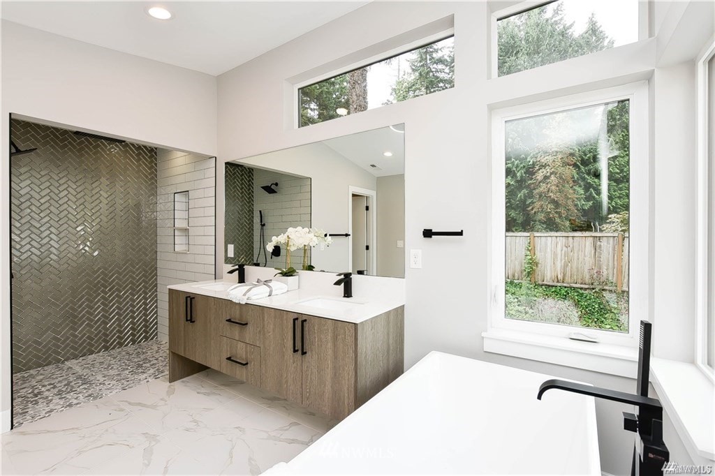 224 228th Street Southeast Bothell, WA 98021 - Photo 12 of 28
