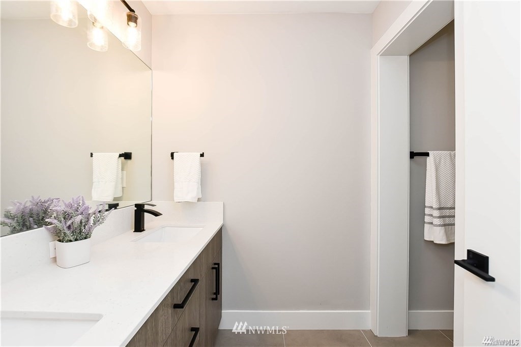 224 228th Street Southeast Bothell, WA 98021 - Photo 17 of 28