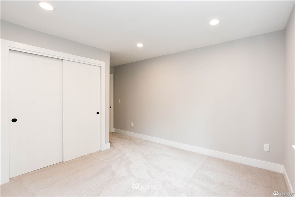 224 228th Street Southeast Bothell, WA 98021 - Photo 19 of 28