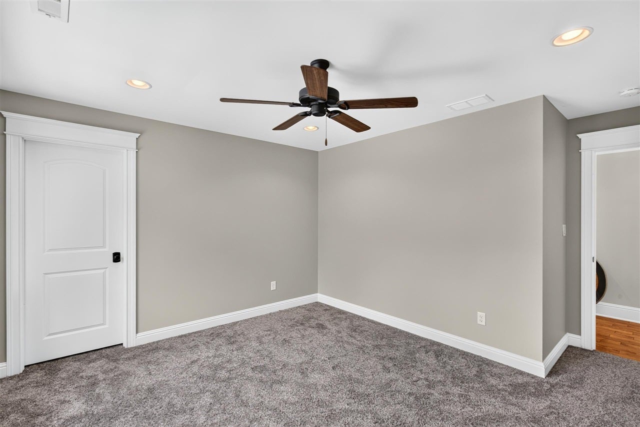 8408 Cemetery Road Bowling Green, KY 42103 - Photo 32 of 96 Gallery Image 32