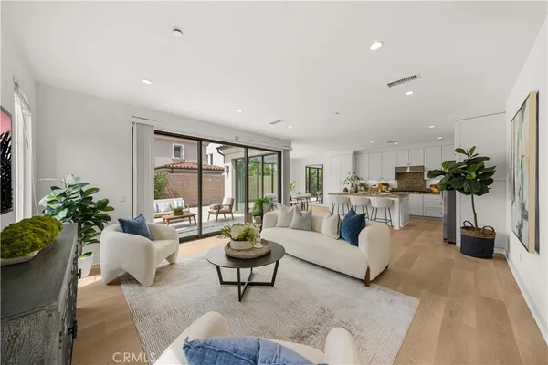 $2,160,000 | 111 Grazie, Irvine, CA 92602