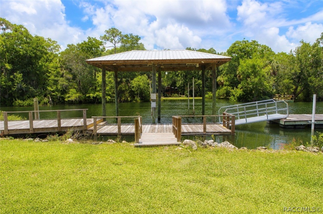 11610 North Caribee Point Inglis, FL 34449 - Photo 34 of 40