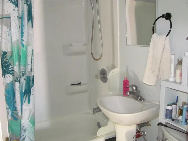 $169,000 | 2308 Auburn Street, Rockford, IL 61103