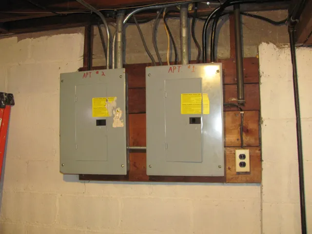 $169,000 | 2308 Auburn Street, Rockford, IL 61103