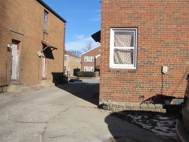 $169,000 | 2308 Auburn Street, Rockford, IL 61103