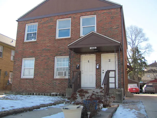 $169,000 | 2308 Auburn Street, Rockford, IL 61103