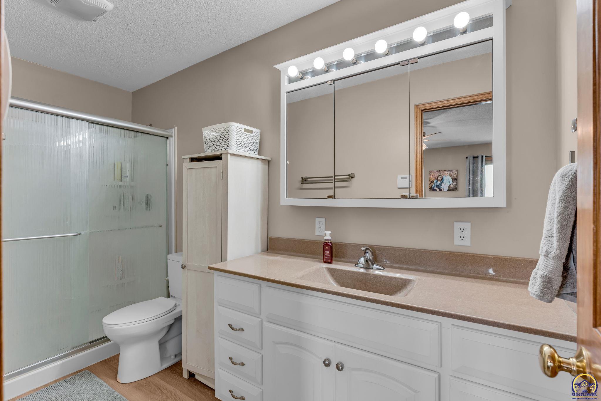 8425 Southwest 21st Street Topeka, KS 66615 - Photo 13 of 21