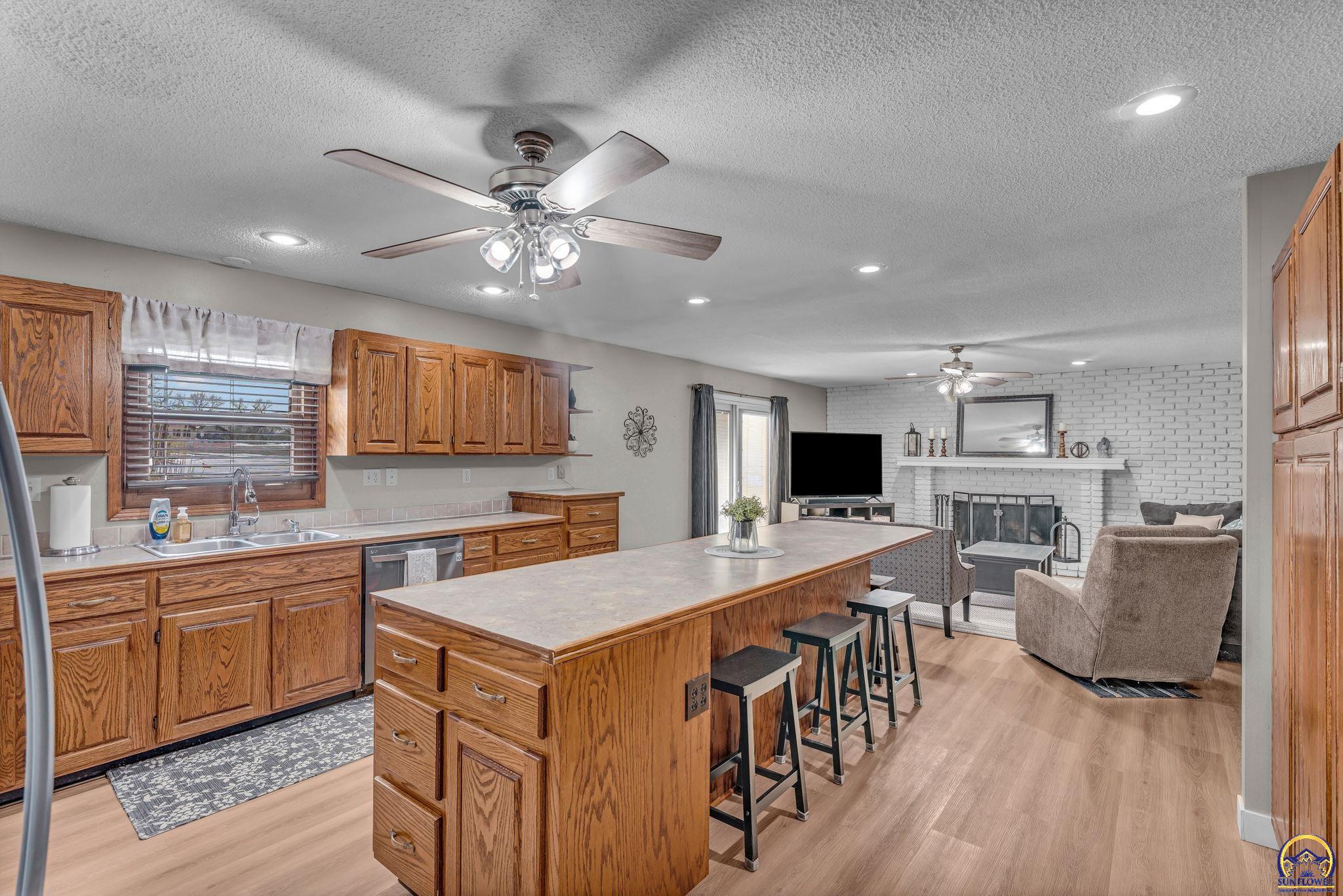 8425 Southwest 21st Street Topeka, KS 66615 - Photo 6 of 21