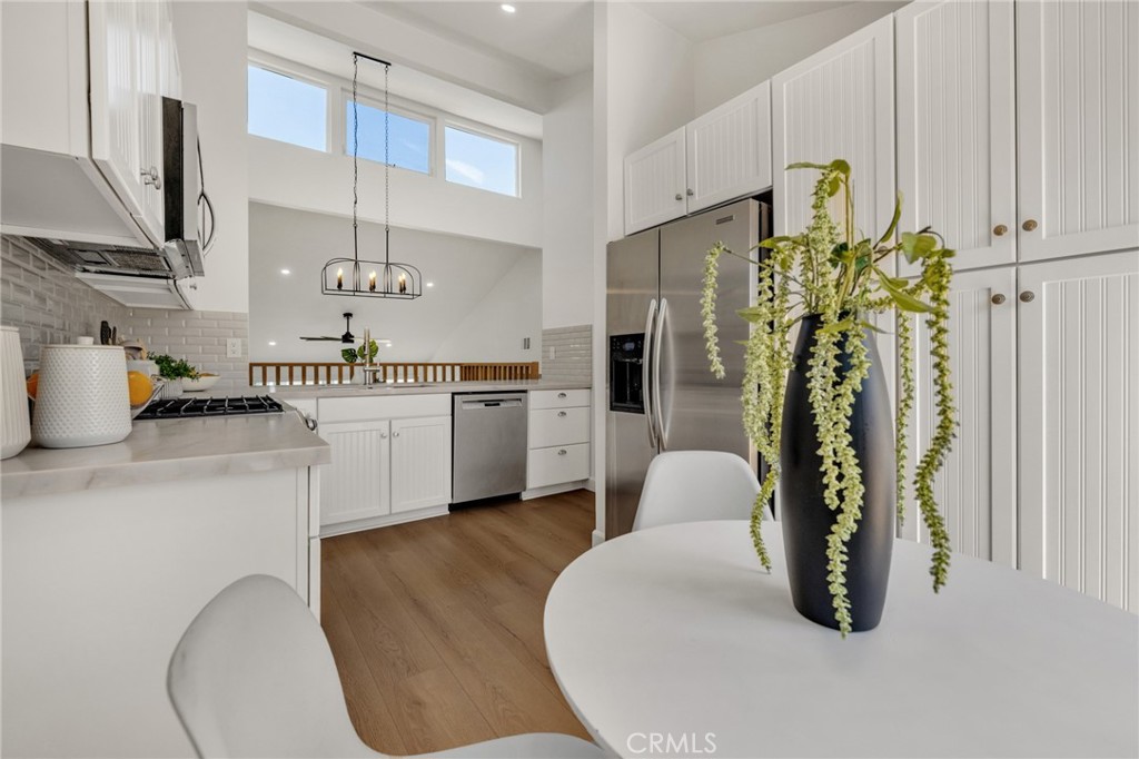 1816 Wilton Road Encinitas, CA 92024 - Photo 8 of 41 Gallery Image 8