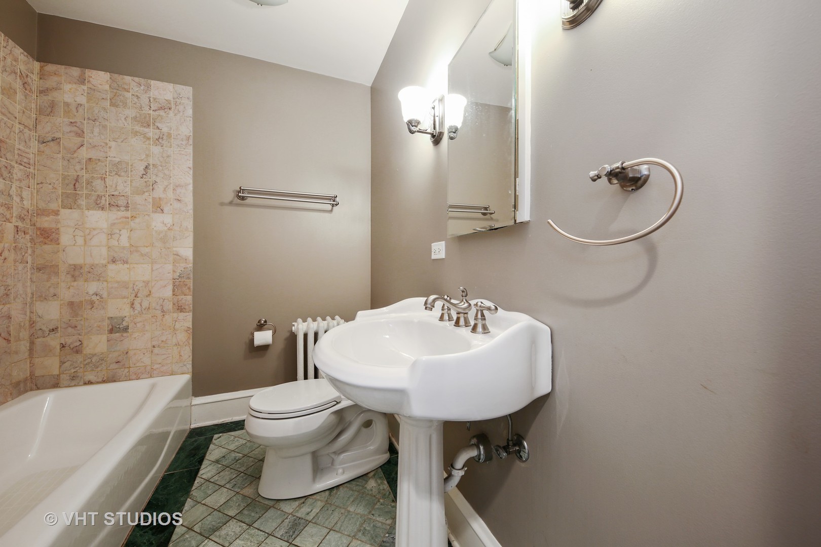 612 Spring Road Elmhurst, IL 60126 - Photo 14 of 19 a bathroom with a sink toilet and shower