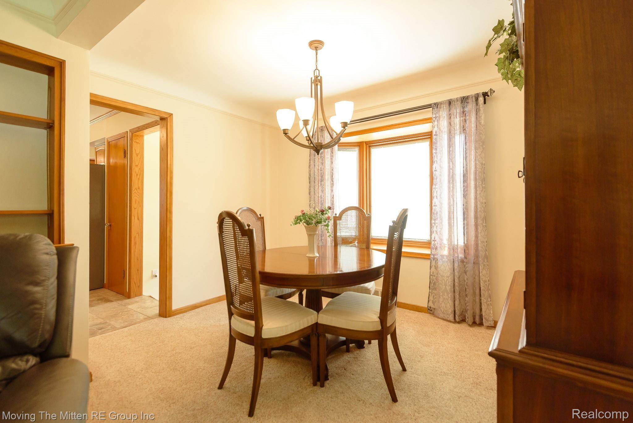 9345 Ruth Avenue Allen Park, MI 48101 - Photo 8 of 57 MTM_9345_ruth-25.jpg