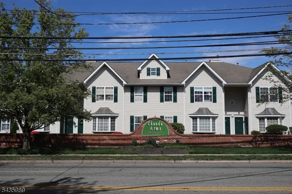 $429,900 | 34 Chanda Court, Unit 34, Clifton, NJ 07012
