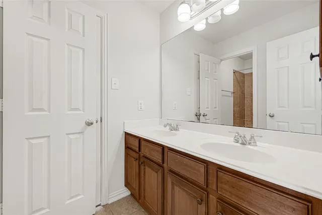 $3,600 | 74 East Arbor Camp Circle, The Woodlands, TX 77389