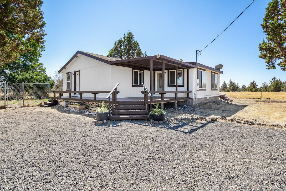 7131 Southwest Shad Road Terrebonne, OR 97760 - Photo 1 of 46 1651 Square foot home