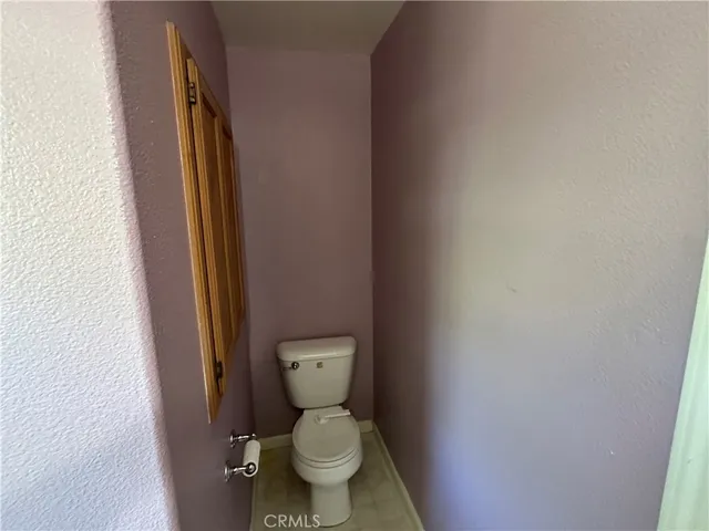 a view of a window in an empty room