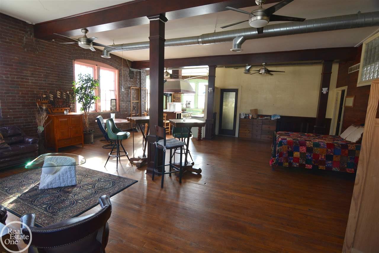 274 East Lafayette Street, Unit 1 Romeo, MI 48065 - Photo 8 of 25